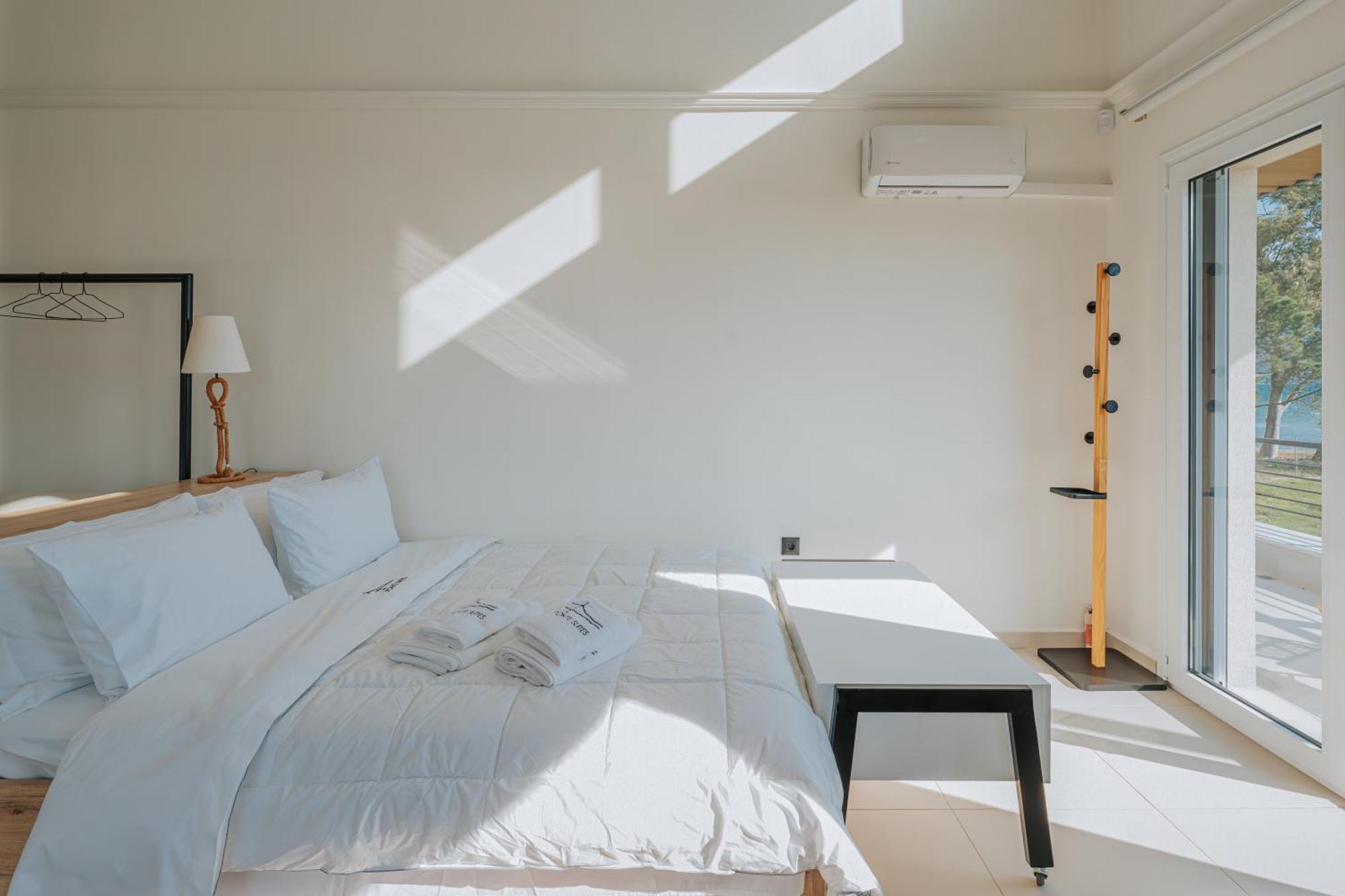Ponte Suites Andírrion Екстериор снимка