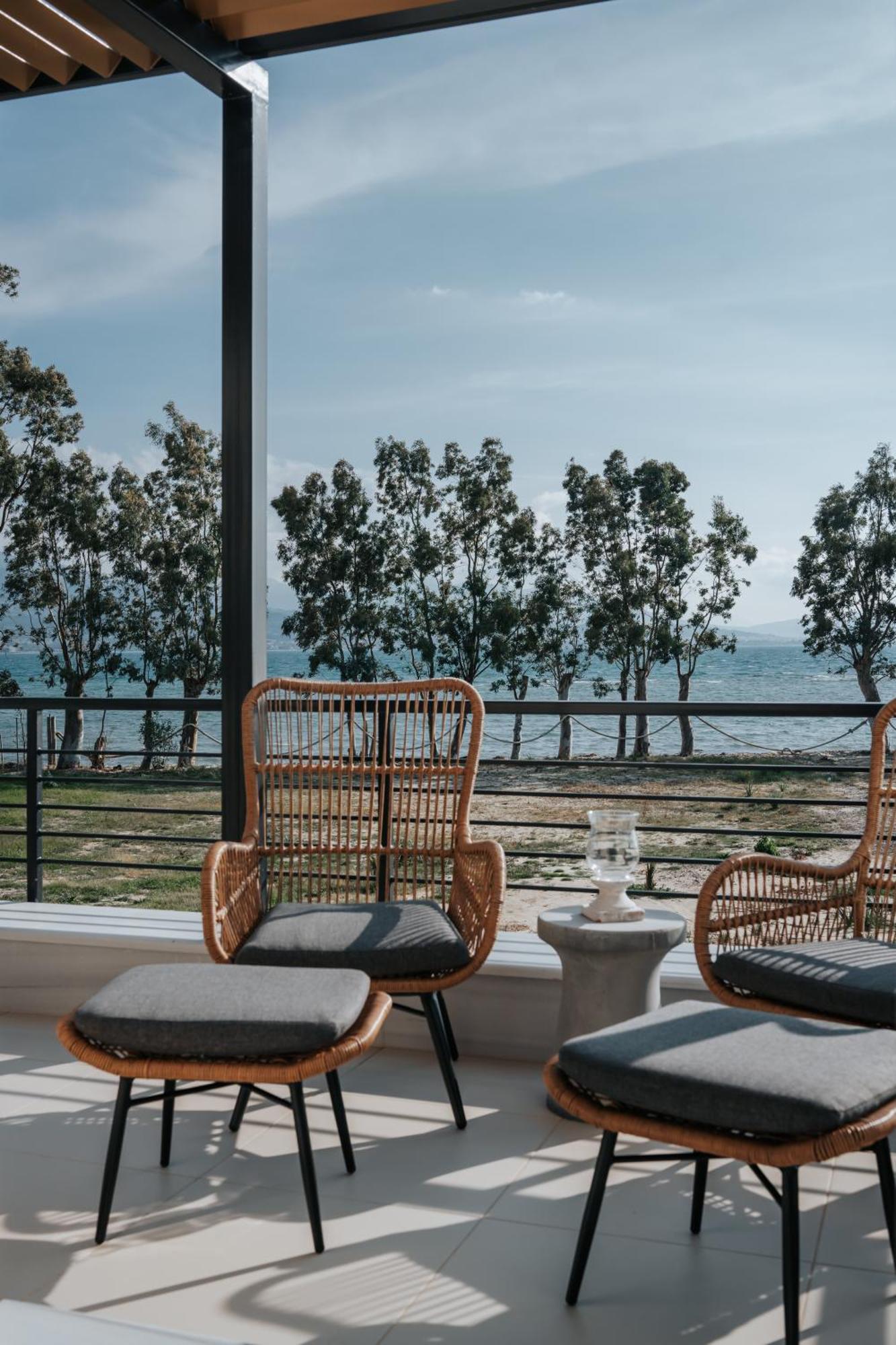 Ponte Suites Andírrion Екстериор снимка