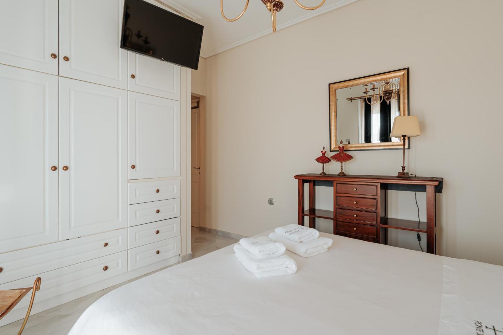 Ponte Suites Andírrion Екстериор снимка