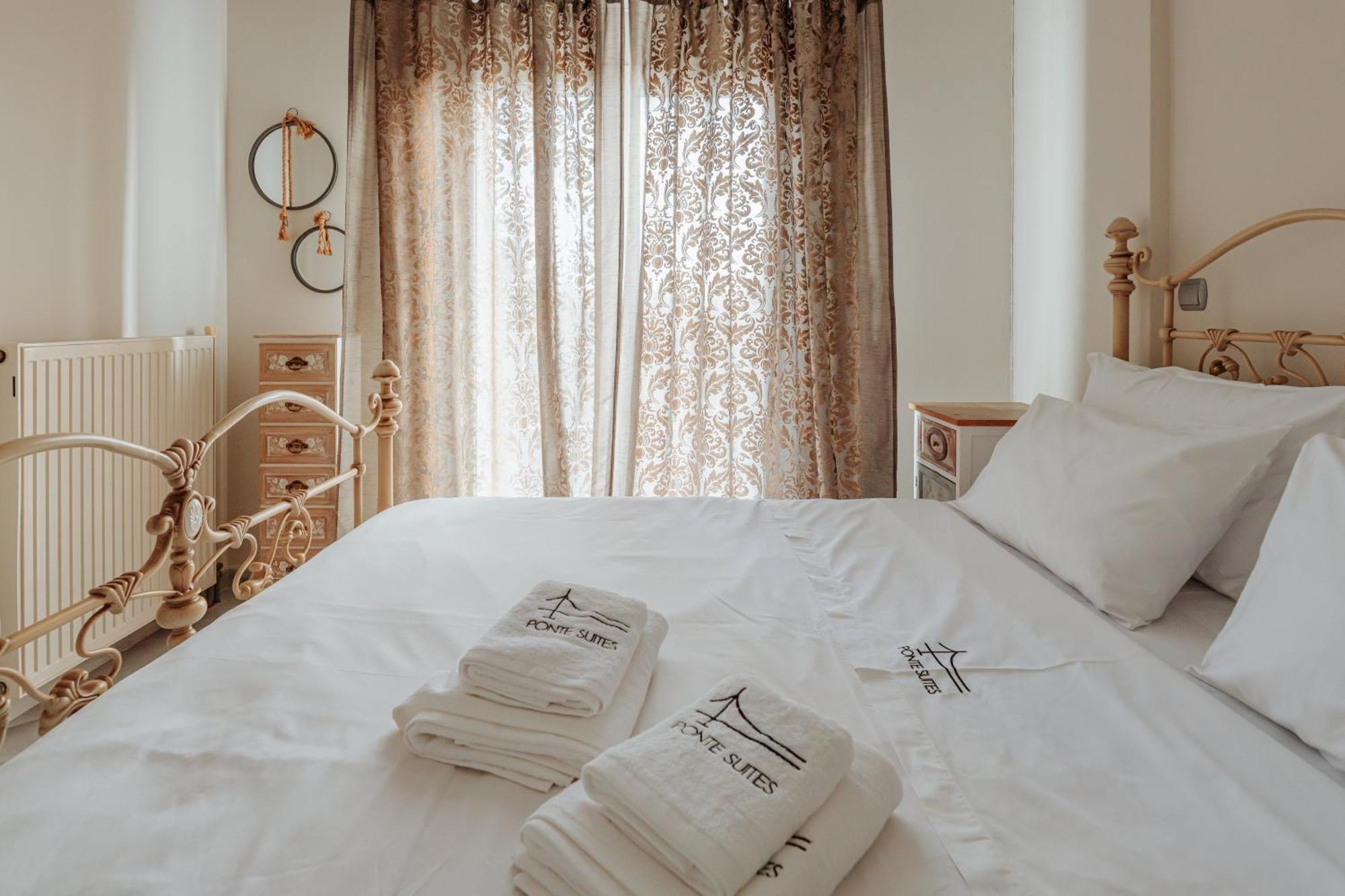 Ponte Suites Andírrion Екстериор снимка