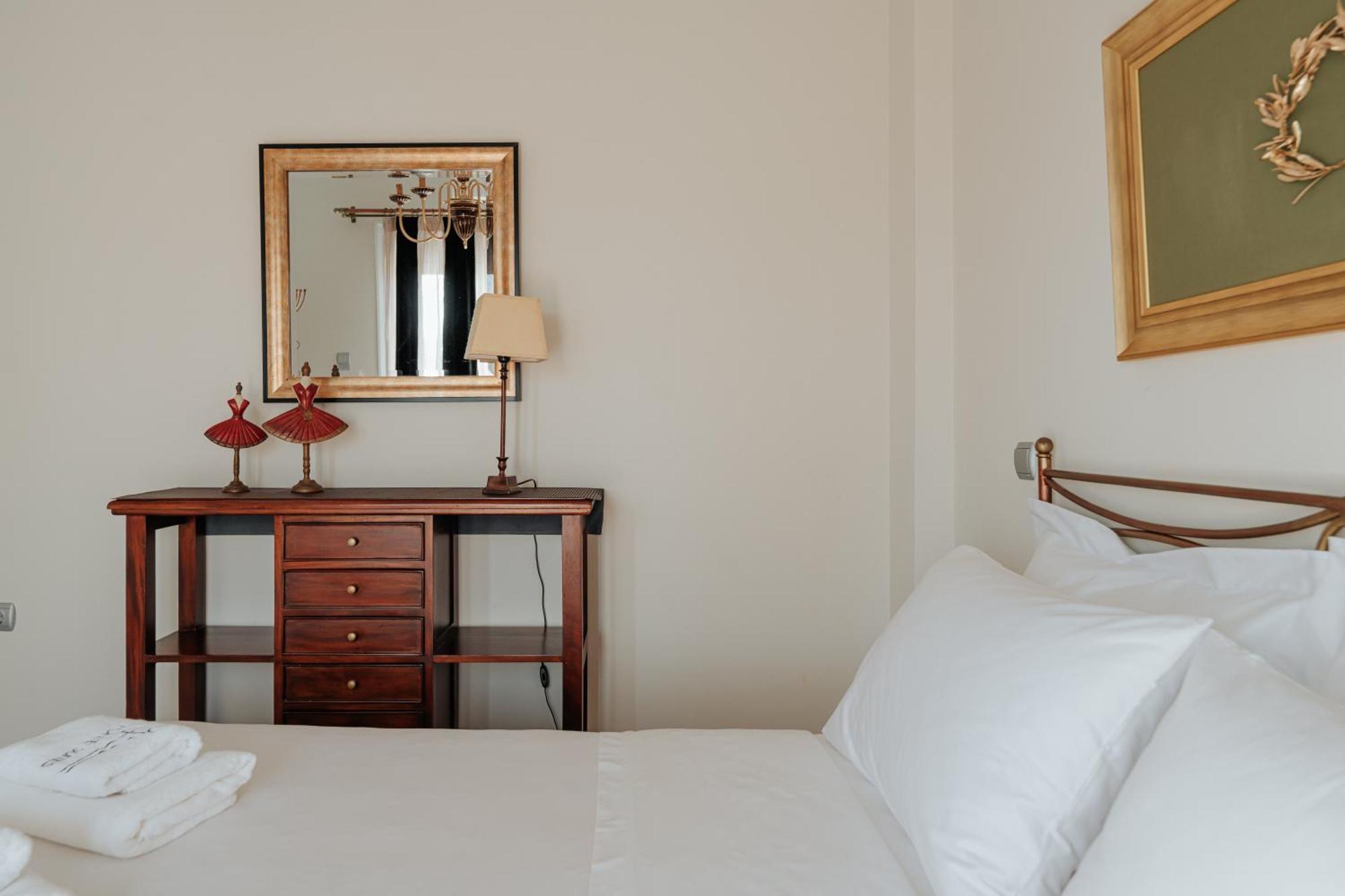 Ponte Suites Andírrion Екстериор снимка